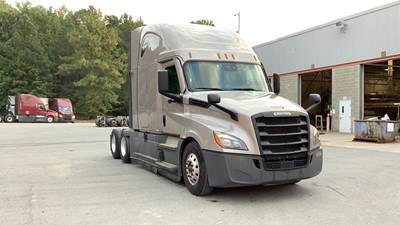 2021 Freightliner Cascadia - 72" Raised Roof Double Bunk Sleeper, Detroit, Automatic, Battery Powered HVAC with Optimized Idle