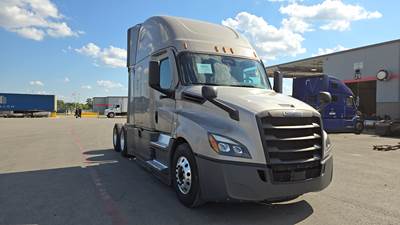 2022 Freightliner Cascadia - 72" Raised Roof Double Bunk Sleeper, Detroit, Automatic, Battery Powered HVAC with Optimized Idle