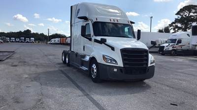 2022 Freightliner Cascadia - 72" Raised Roof Double Bunk Sleeper, Detroit, Automatic, Battery Powered HVAC with Optimized Idle