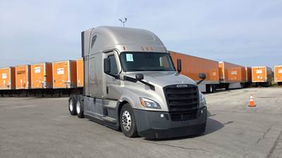 2022 Freightliner Cascadia - 72" Raised Roof Double Bunk Sleeper, Detroit, Automatic, Battery Powered HVAC with Optimized Idle