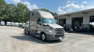 2022 Freightliner Cascadia - 72" Raised Roof Double Bunk Sleeper, Detroit, Automatic, Battery Powered HVAC with Optimized Idle