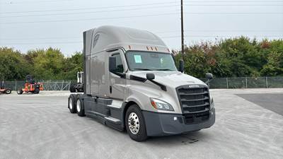 2022 Freightliner Cascadia - 72" Raised Roof Double Bunk Sleeper, Detroit, Automatic, Battery Powered HVAC with Optimized Idle