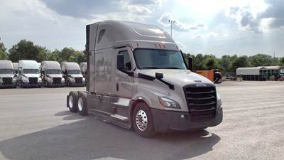 2024 Freightliner Cascadia - 72" Raised Roof Double Bunk Sleeper, Detroit, Automatic, Optimized Idle