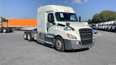 Freightliner Cascadia Sleeper Semi Truck - 72" Extra-Tall Roof, Detroit, Automatic