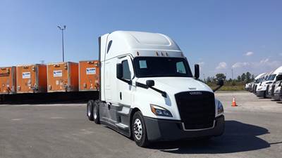 Freightliner Cascadia - 72" Raised Roof Double Bunk Sleeper, Detroit, Automatic, Battery Powered HVAC with Optimized Idle