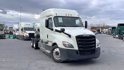 Freightliner Cascadia Sleeper Semi Truck - 72" Extra-Tall Roof, Detroit, Automatic