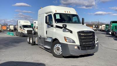 Freightliner Cascadia Sleeper Semi Truck - 72" Extra-Tall Roof, Detroit, Automatic