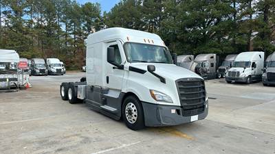 Freightliner Cascadia Sleeper Semi Truck - 72" Extra-Tall Roof, Detroit, Automatic, Battery Powered HVAC with Optimized Idle