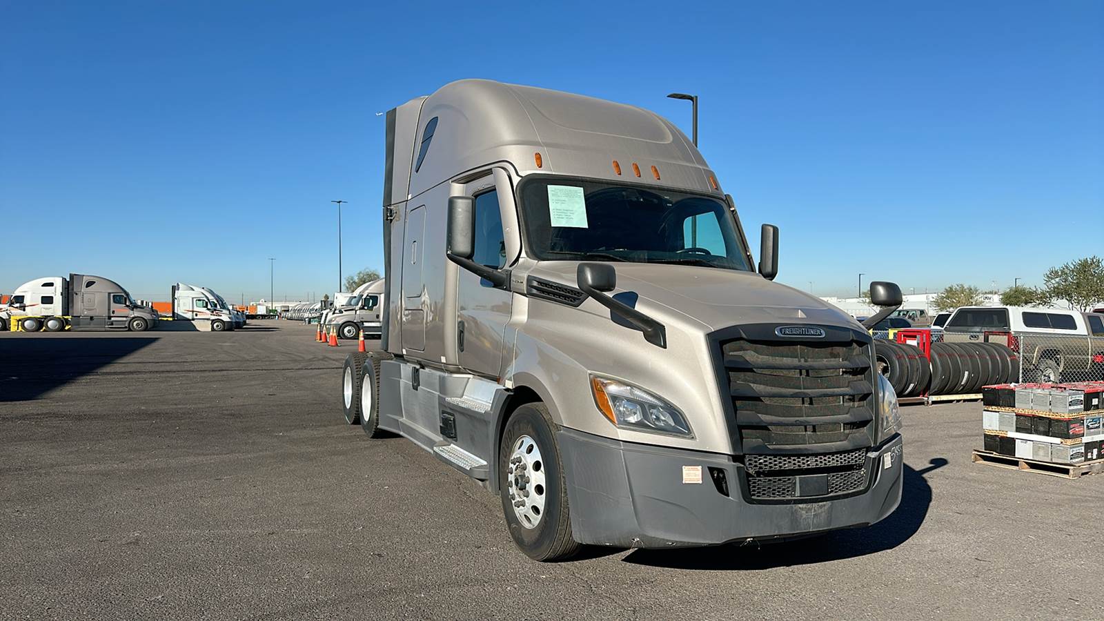 2021 Freightliner sleeper semi-truck