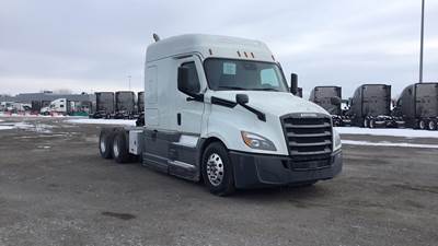 Freightliner Cascadia Sleeper Semi Truck - 72" Extra-Tall Roof, Detroit, Automatic, Battery Powered HVAC with Optimized Idle