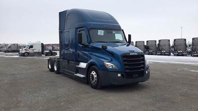Freightliner Cascadia - 72" Raised Roof Double Bunk Sleeper, Detroit, Automatic, Battery Powered HVAC with Optimized Idle