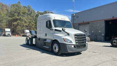 Freightliner Cascadia Sleeper Semi Truck - 72" Extra-Tall Roof, Detroit, Automatic, Battery Powered HVAC with Optimized Idle