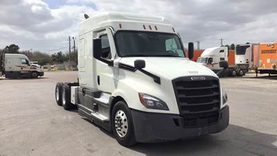 Freightliner Cascadia Sleeper Semi Truck - 72" Extra-Tall Roof, Detroit, Automatic, Battery Powered HVAC with Optimized Idle