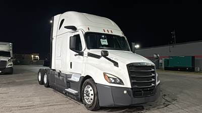 Freightliner Cascadia - 72" Raised Roof Double Bunk Sleeper, Detroit, Automatic, Battery Powered HVAC with Optimized Idle, MirrorEye Equipped