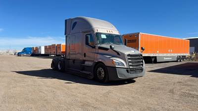 Freightliner Cascadia - 72" Raised Roof Double Bunk Sleeper, Detroit, Automatic, Battery Powered HVAC with Optimized Idle