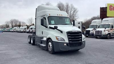 Freightliner Cascadia Sleeper Semi Truck - 48" Extra-Tall Roof, Detroit, Automatic