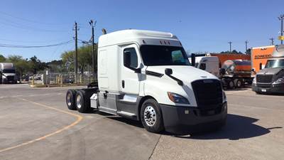 Freightliner Cascadia Sleeper Semi Truck - 72" Extra-Tall Roof, Detroit, Automatic