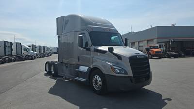 Freightliner Cascadia - 72" Raised Roof Double Bunk Sleeper, Detroit, Automatic, Battery Powered HVAC with Optimized Idle