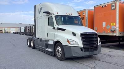 Freightliner Cascadia - 72" Raised Roof Double Bunk Sleeper, Detroit, Automatic, Battery Powered HVAC with Optimized Idle, MirrorEye Equipped