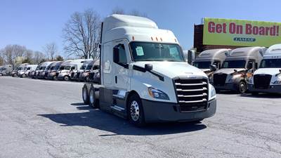 Freightliner Cascadia Sleeper Semi Truck - 48" Extra-Tall Roof, Detroit, Automatic