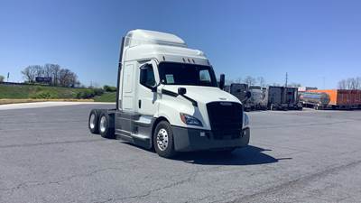Freightliner Cascadia Sleeper Semi Truck - 48" Extra-Tall Roof, Detroit, Automatic