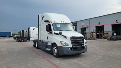 Freightliner Cascadia - 72" Raised Roof Double Bunk Sleeper, Detroit, Automatic, Battery Powered HVAC with Optimized Idle, MirrorEye Equipped