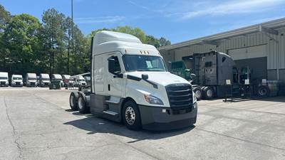 Freightliner Cascadia Sleeper Semi Truck - 48" Extra-Tall Roof, Detroit, Automatic