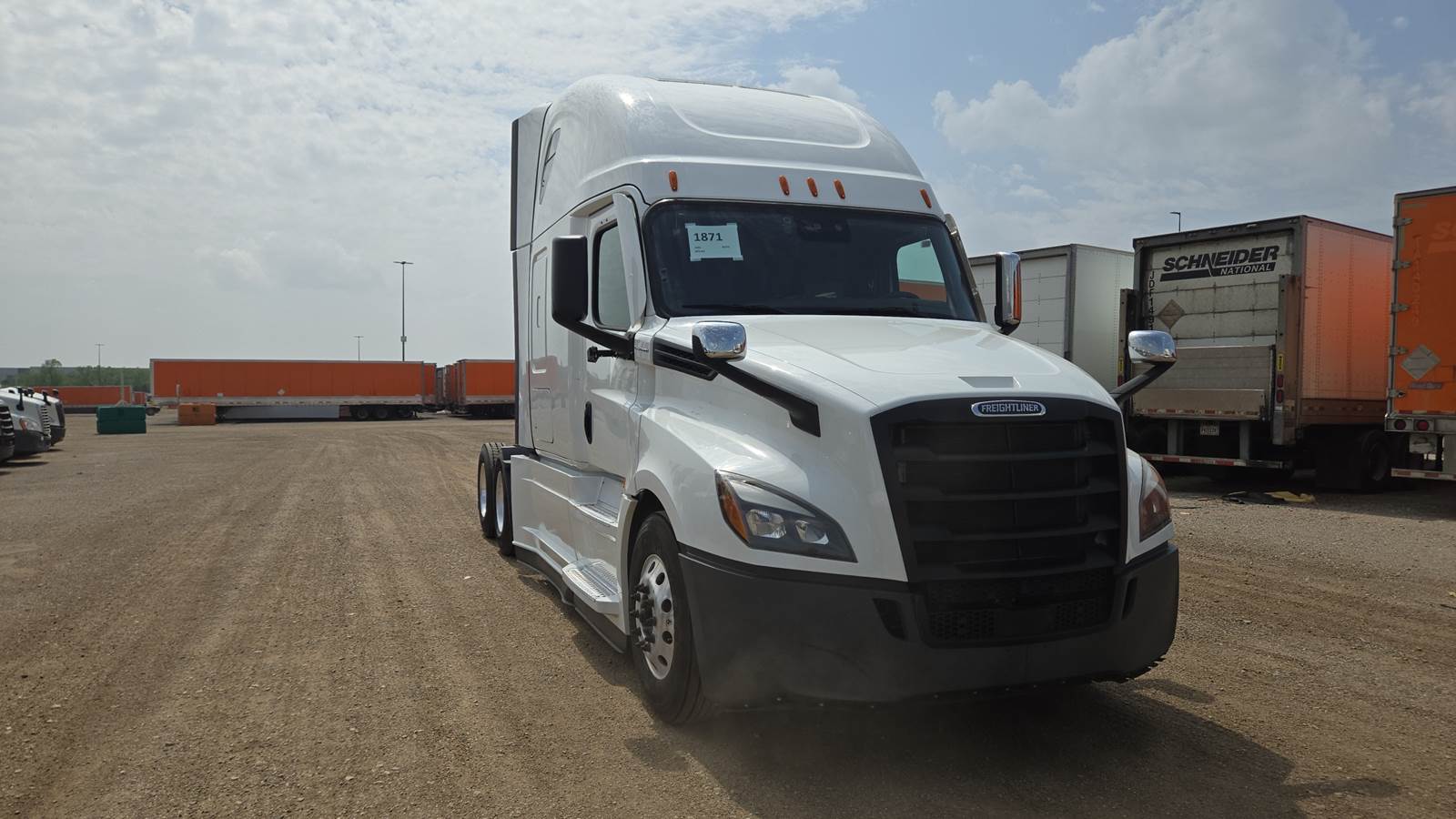 2022 Freightliner sleeper semi-truck