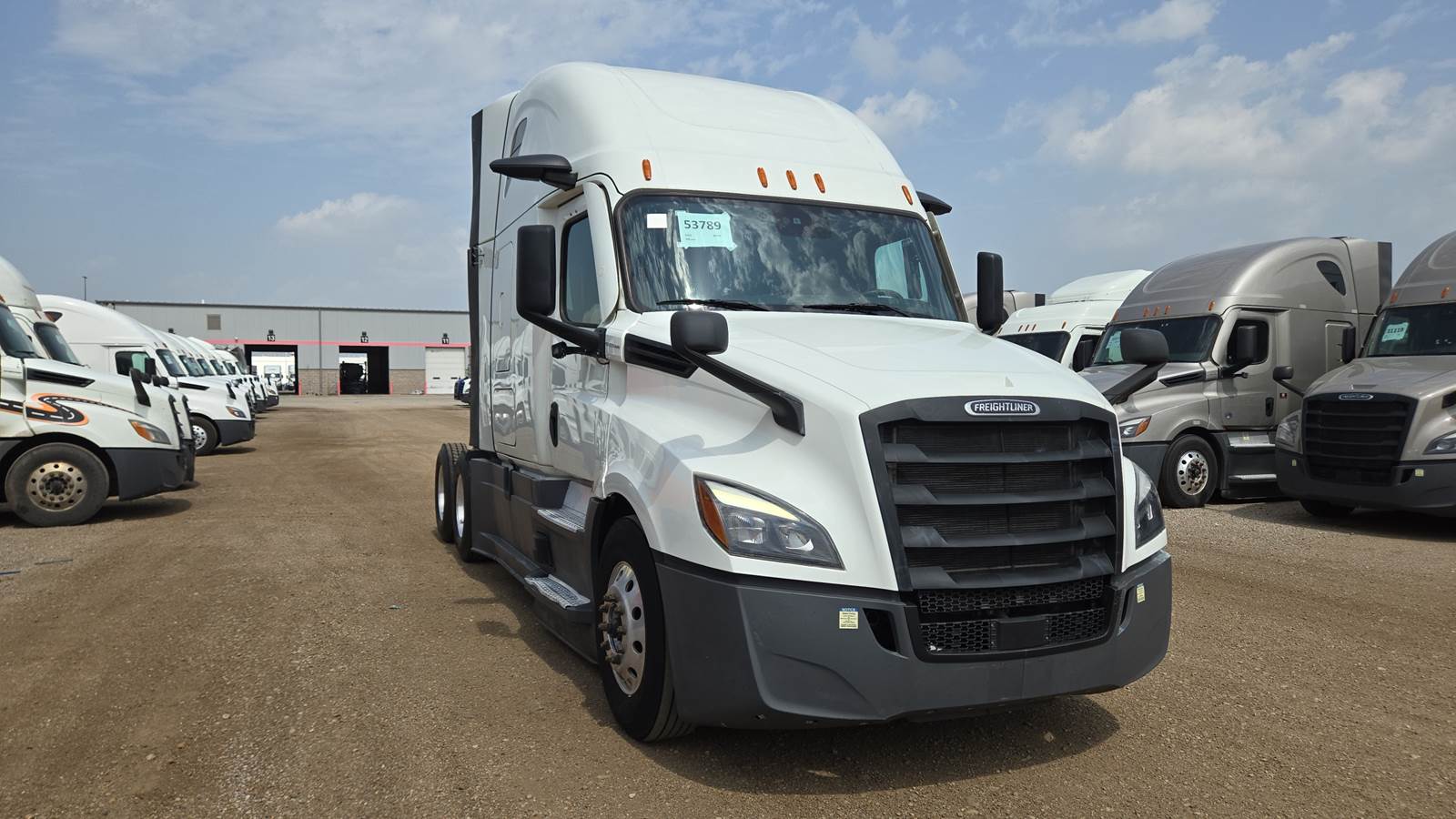 2022 Freightliner sleeper semi-truck
