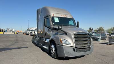 Freightliner Cascadia - 72" Raised Roof Double Bunk Sleeper, Detroit, Automatic, Battery Powered HVAC with Optimized Idle