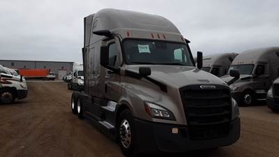 Freightliner Cascadia - 72" Raised Roof Double Bunk Sleeper, Detroit, Automatic, Battery Powered HVAC with Optimized Idle, MirrorEye Equipped