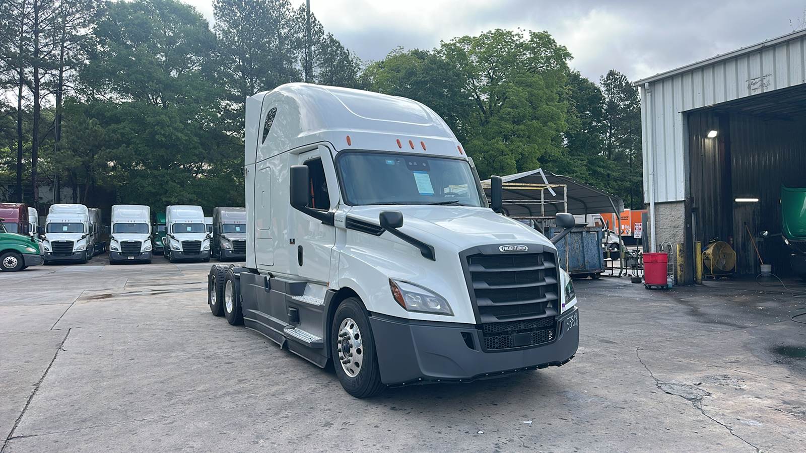 2023 Freightliner sleeper semi-truck