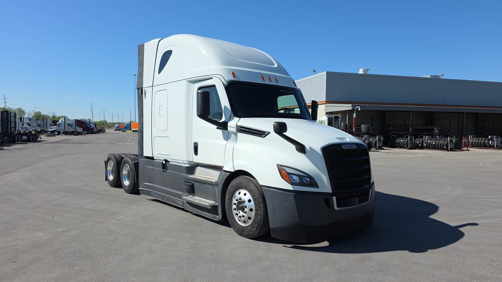 2022 Freightliner sleeper semi-truck