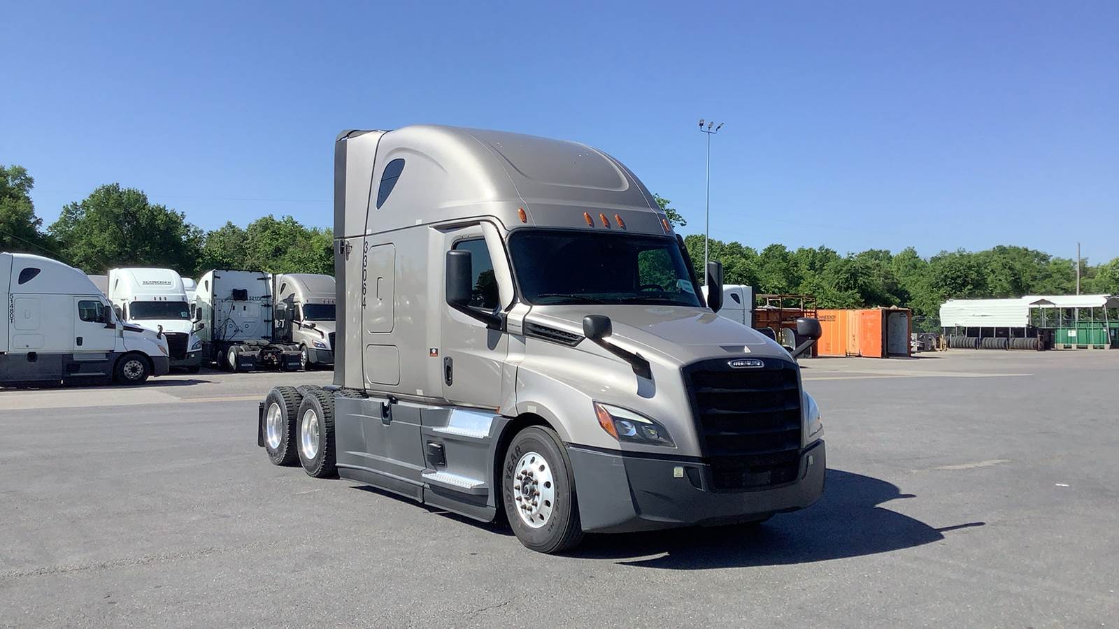 2025 Freightliner sleeper semi-truck