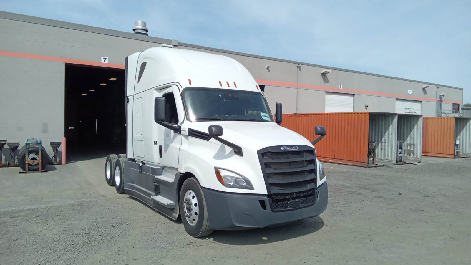 2023 Freightliner sleeper semi-truck