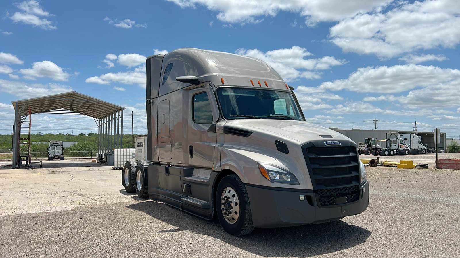 2025 Freightliner sleeper semi-truck