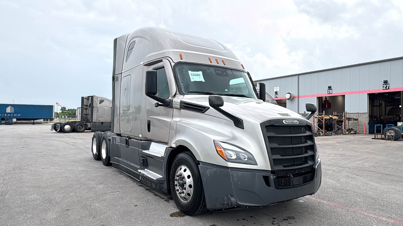 2022 Freightliner sleeper semi-truck