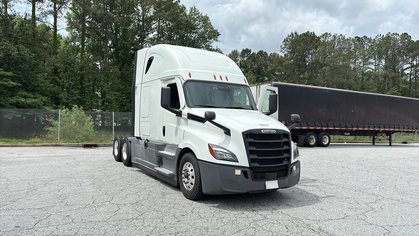 2021 Freightliner sleeper semi-truck