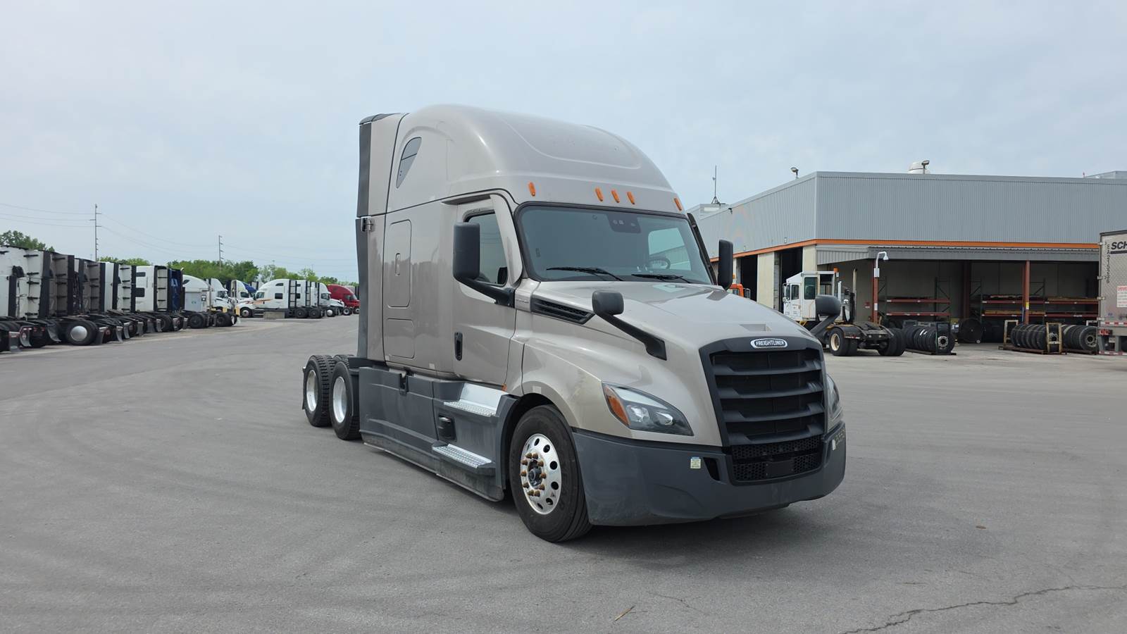 2025 Freightliner sleeper semi-truck