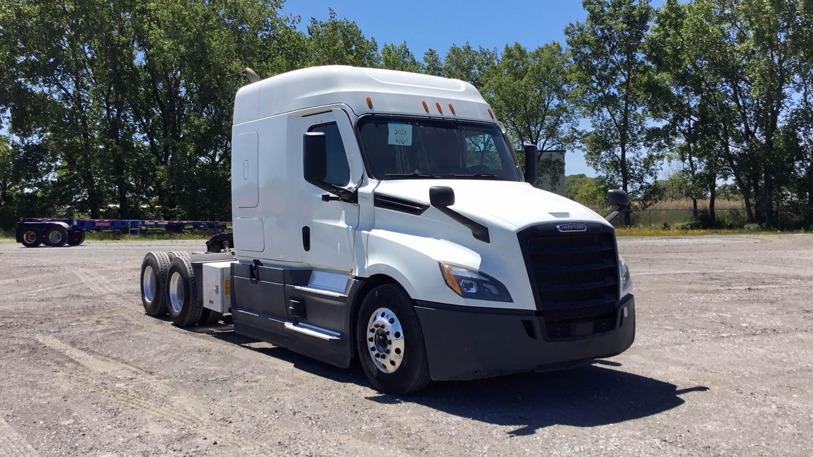 2021 Freightliner sleeper semi-truck
