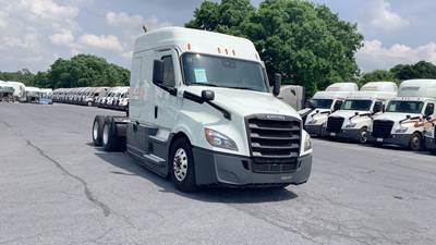 Freightliner Cascadia Sleeper Semi Truck - 72" Extra-Tall Roof, Detroit, Automatic, Battery Powered HVAC with Optimized Idle