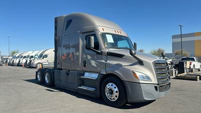 Freightliner Cascadia - 72" Raised Roof Double Bunk Sleeper, Detroit, Automatic, Battery Powered HVAC with Optimized Idle
