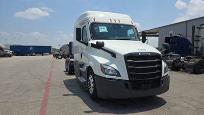 Freightliner Cascadia Sleeper Semi Truck - 72" Extra-Tall Roof, Detroit, Automatic, Battery Powered HVAC with Optimized Idle