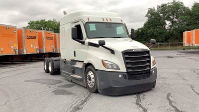 Freightliner Cascadia Sleeper Semi Truck - 72" Extra-Tall Roof, Detroit, Automatic, Battery Powered HVAC with Optimized Idle