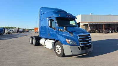 Freightliner Cascadia Sleeper Semi Truck - 60" Extra-Tall Roof, Detroit, Automatic