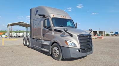 Freightliner Cascadia - 72" Raised Roof Double Bunk Sleeper, Detroit, Automatic, Battery Powered HVAC with Optimized Idle, MirrorEye Equipped