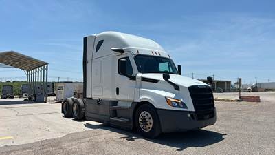 Freightliner Cascadia - 72" Raised Roof Double Bunk Sleeper, Detroit, Automatic, Battery Powered HVAC with Optimized Idle, MirrorEye Equipped