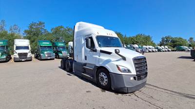 Freightliner Cascadia Sleeper Semi Truck - 48" Extra-Tall Roof, Detroit, Automatic, Optimized Idle