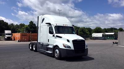 Freightliner Cascadia - 72" Raised Roof Double Bunk Sleeper, Detroit, Automatic, Battery Powered HVAC with Optimized Idle, MirrorEye Equipped