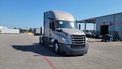 Freightliner Cascadia - 72" Raised Roof Double Bunk Sleeper, Detroit, Automatic, Battery Powered HVAC with Optimized Idle, MirrorEye Equipped